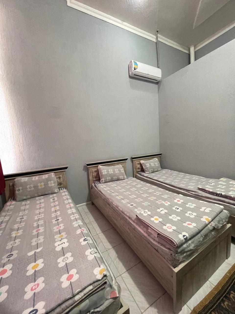 Hostel Nabi Bobo Samarkand Eksteriør bilde